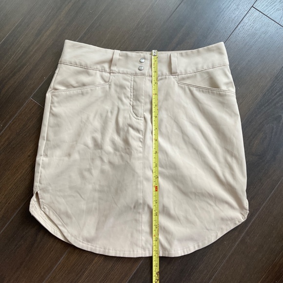 Adidas Essentials 3 Stripe Beige Golf Skirt. Sz 2 - Picture 5 of 6